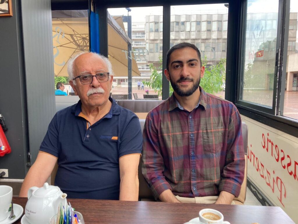 داریوش آشوری و آرش احمدزاده